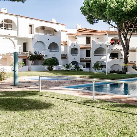 Cosy By The Pool