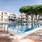 Cosy By The Pool