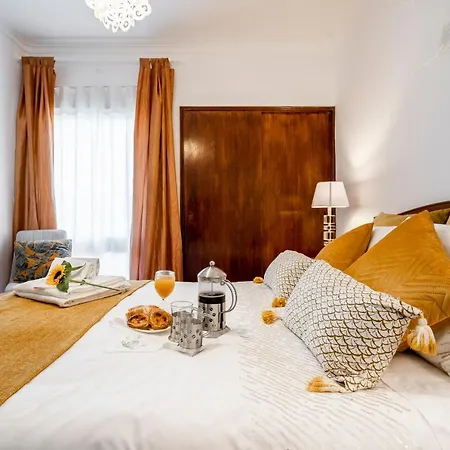 Cosy By The Pool * Quarteira