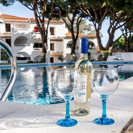 Cosy By The Pool Appartement Quarteira